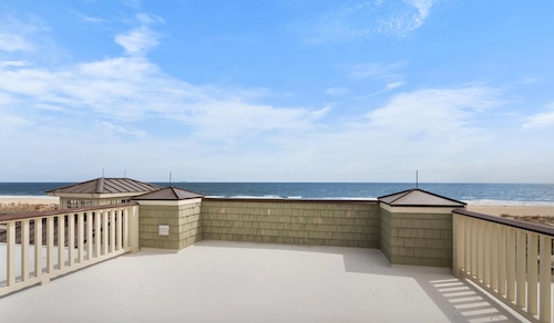 Lighthouse-style Monmouth Beach home