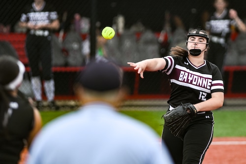 Softball: Bayonne vs Weehawken on May 17, 2025