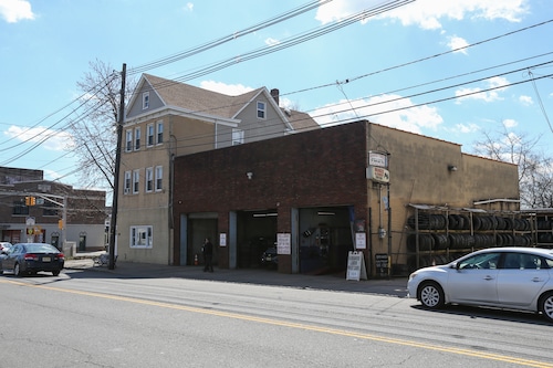 Town tries to take home, business by eminent domain. The owners are fighting. 