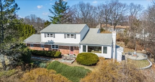 Immaculate home in Kinnelon